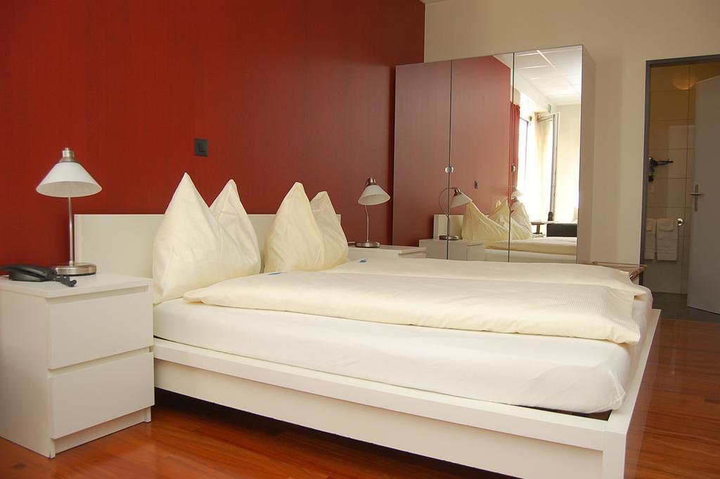 Hotel Sursee Rum bild